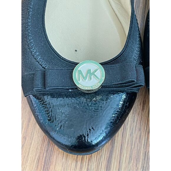 Michael Kors Dixie Bow Ballet Flats Black Leather Patent Cap Toe Slip-On 7 - Picture 8 of 11